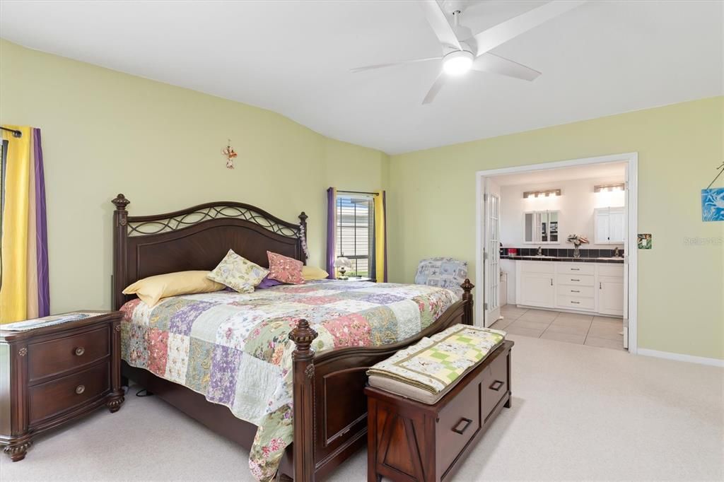 Active With Contract: $275,000 (2 beds, 2 baths, 1922 Square Feet)