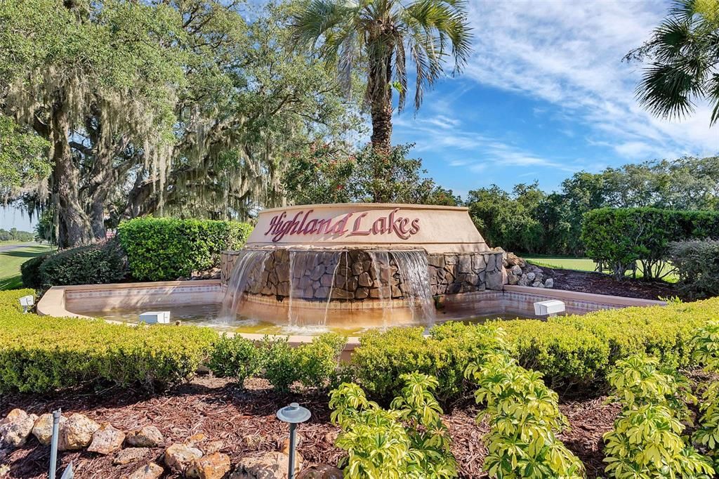 Active With Contract: $225,000 (2 beds, 2 baths, 1293 Square Feet)