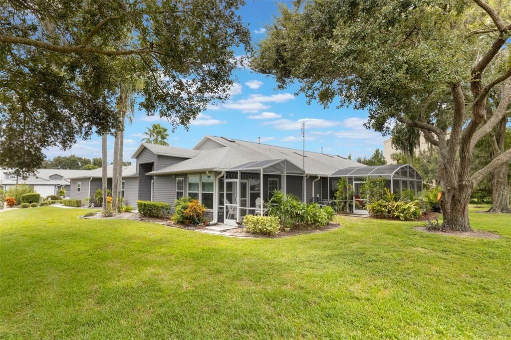 Active With Contract: $225,000 (2 beds, 2 baths, 1293 Square Feet)