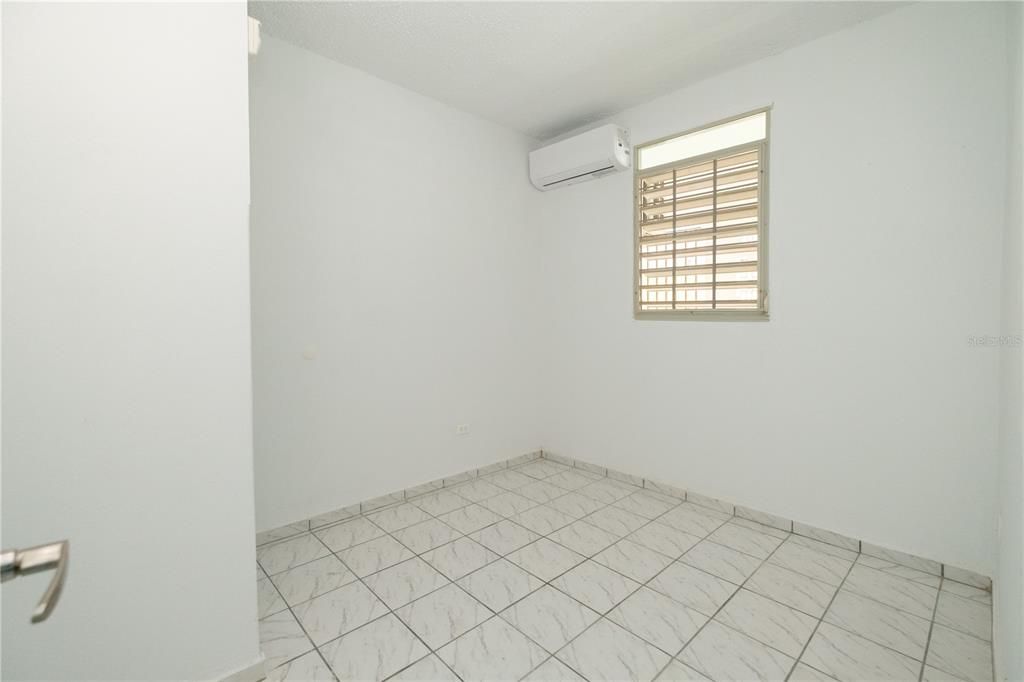 В аренду: $1,500 (3 спален, 1 ванн, 0 Квадратных фут)