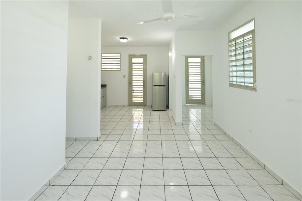 В аренду: $1,500 (3 спален, 1 ванн, 0 Квадратных фут)