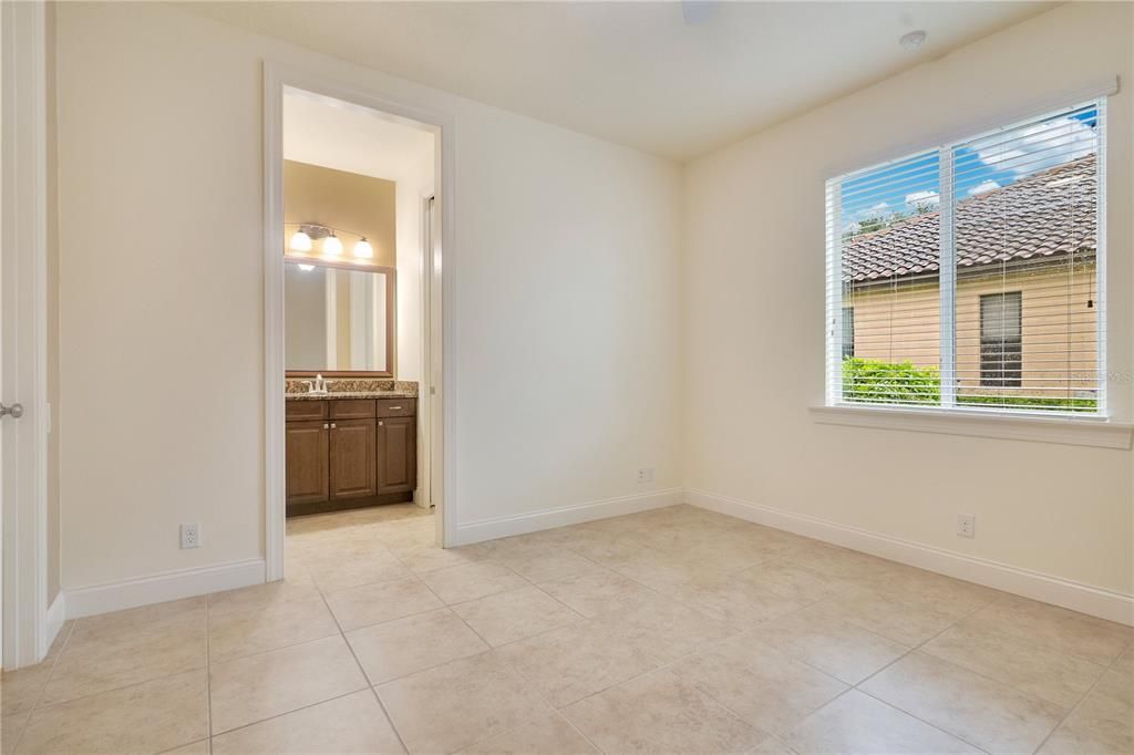 En Venta: $1,199,999 (6 camas, 5 baños, 4389 Pies cuadrados)