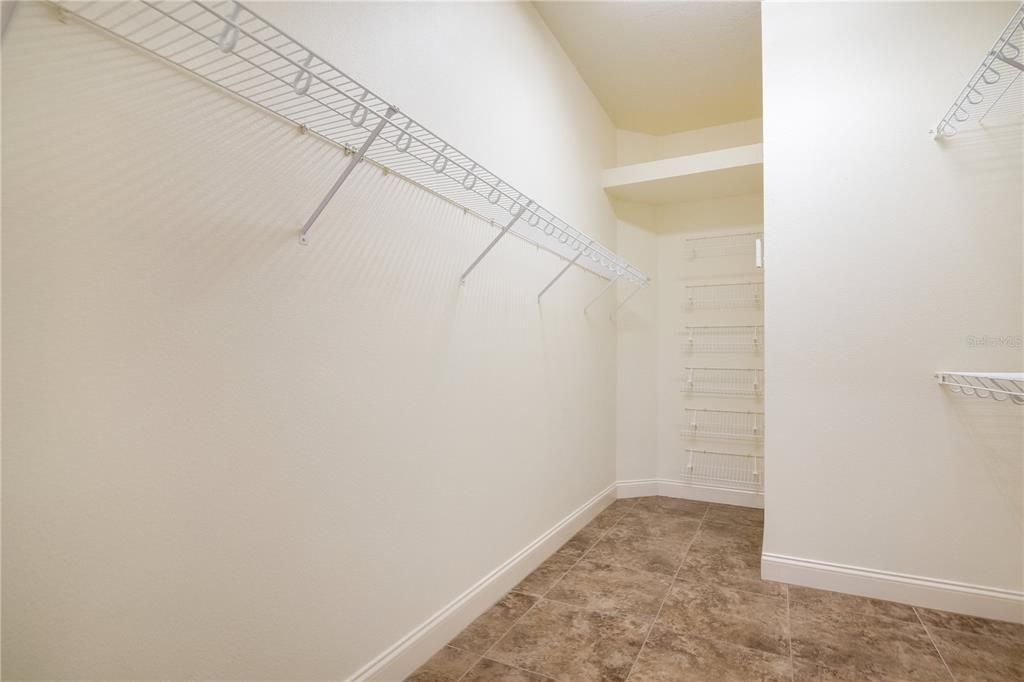 En Venta: $1,199,999 (6 camas, 5 baños, 4389 Pies cuadrados)