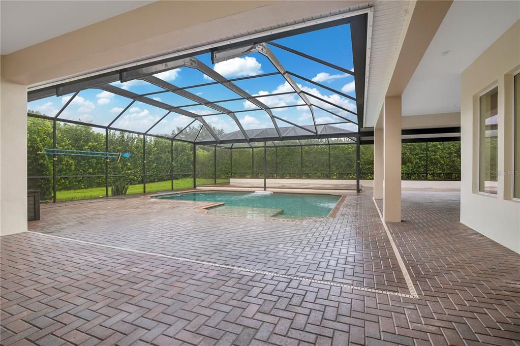 En Venta: $1,199,999 (6 camas, 5 baños, 4389 Pies cuadrados)