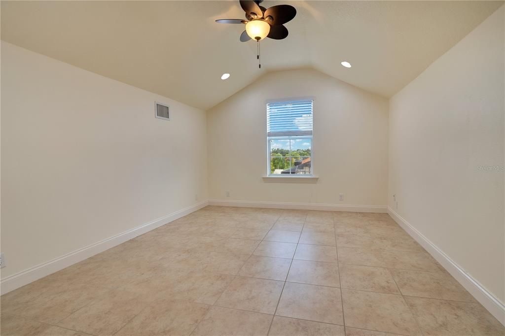 En Venta: $1,199,999 (6 camas, 5 baños, 4389 Pies cuadrados)