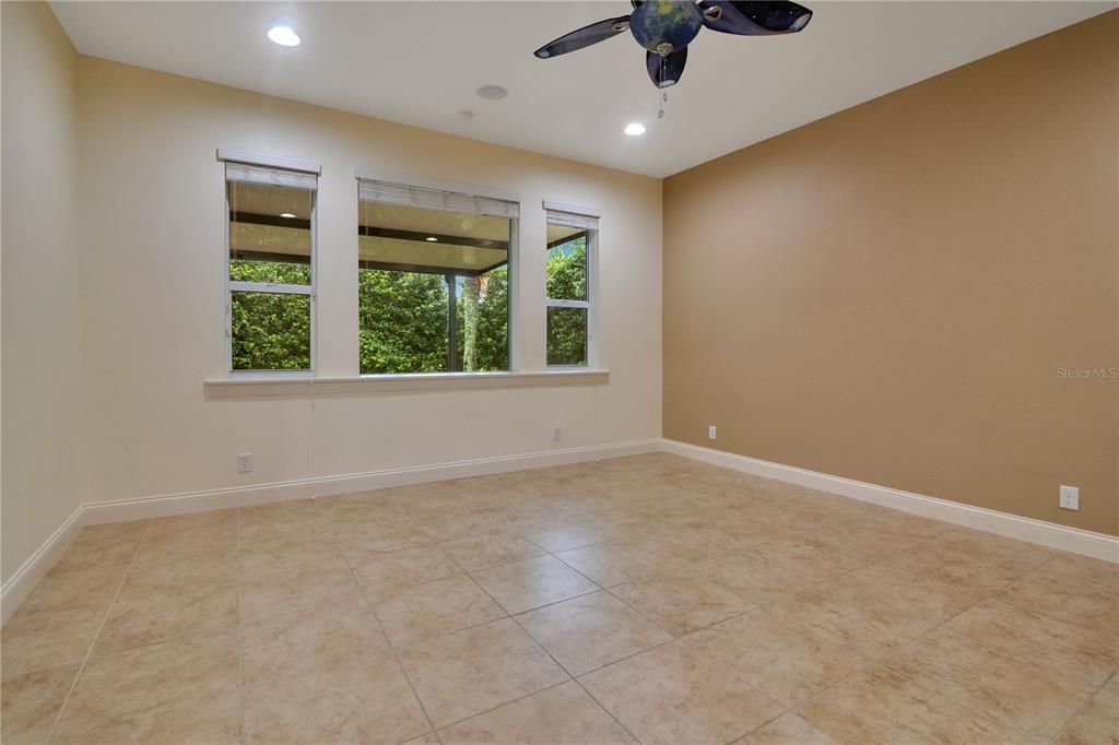 En Venta: $1,199,999 (6 camas, 5 baños, 4389 Pies cuadrados)