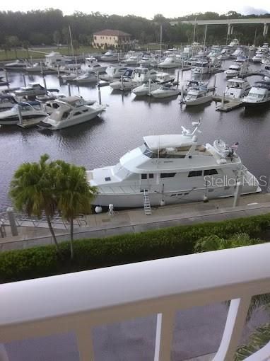 В аренду: $2,999 (2 спален, 2 ванн, 1351 Квадратных фут)