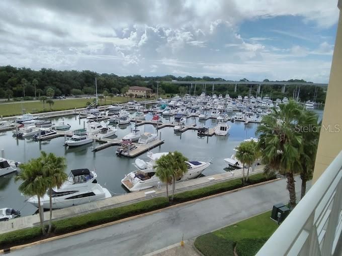 В аренду: $2,999 (2 спален, 2 ванн, 1351 Квадратных фут)