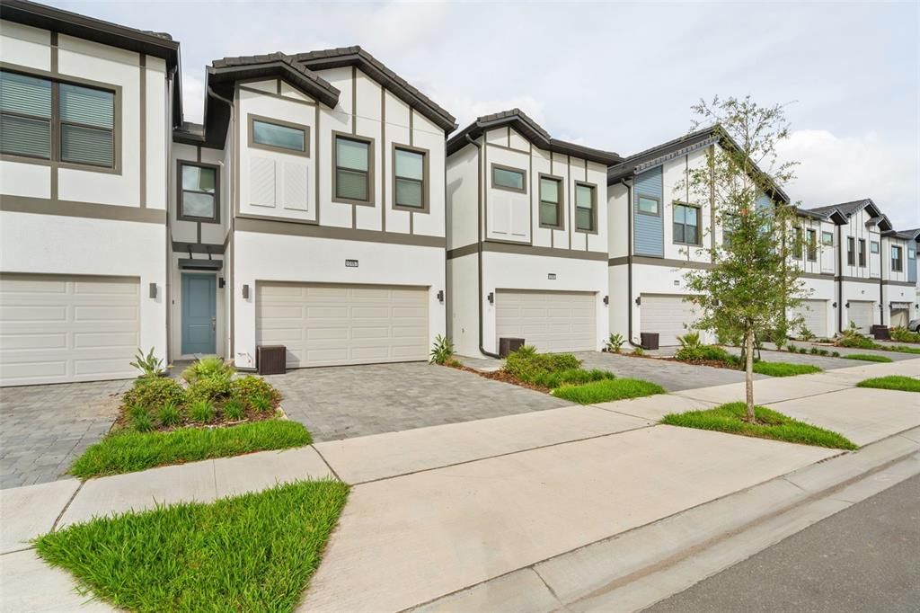 En Venta: $980,000 (5 camas, 5 baños, 1918 Pies cuadrados)