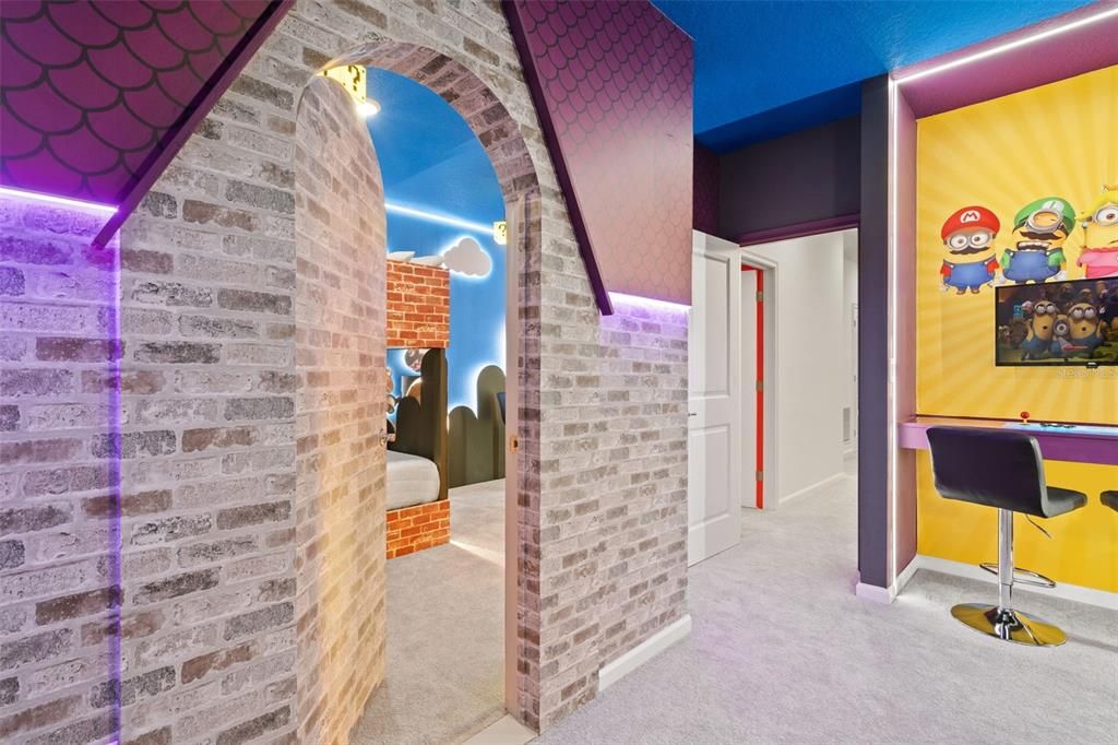 En Venta: $980,000 (5 camas, 5 baños, 1918 Pies cuadrados)