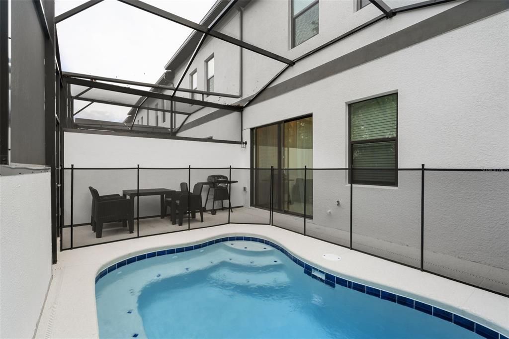 En Venta: $980,000 (5 camas, 5 baños, 1918 Pies cuadrados)