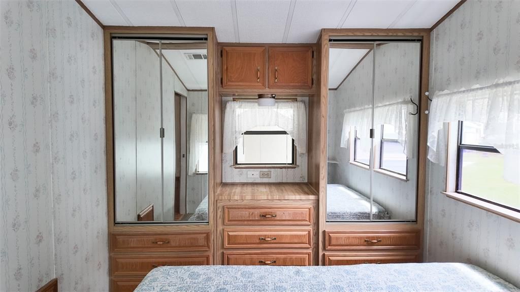 На продажу: $130,000 (1 спален, 1 ванн, 668 Квадратных фут)