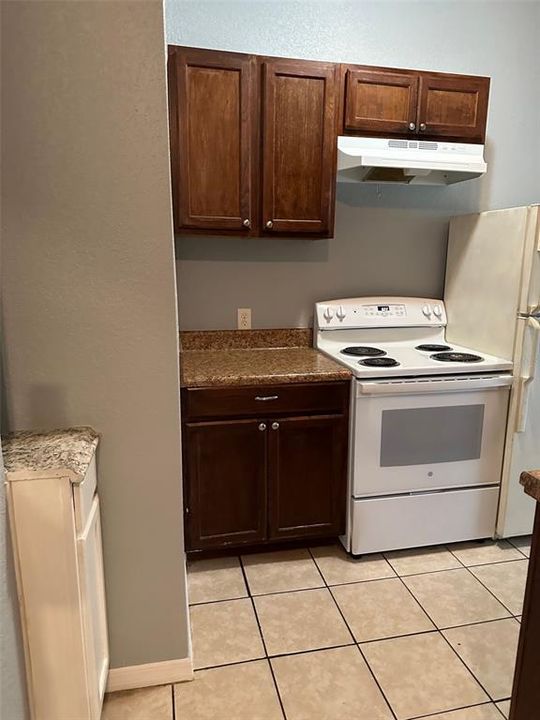 For Rent: $1,125 (2 beds, 2 baths, 1000 Square Feet)