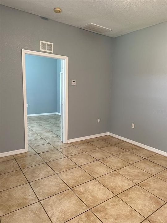 For Rent: $1,125 (2 beds, 2 baths, 1000 Square Feet)