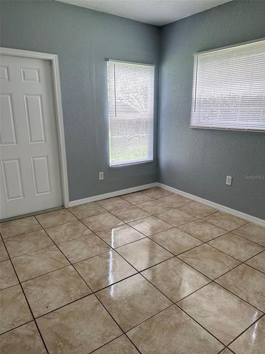 For Rent: $1,125 (2 beds, 2 baths, 1000 Square Feet)