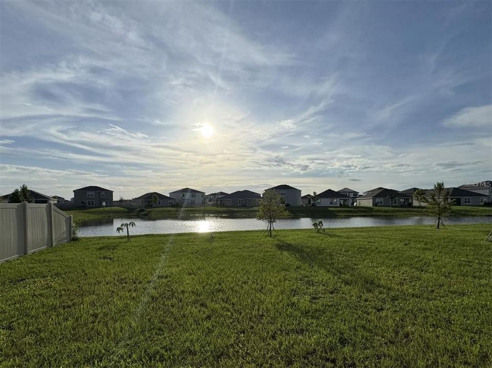 合同活跃: $2,850 (5 贝兹, 3 浴室, 2447 平方英尺)