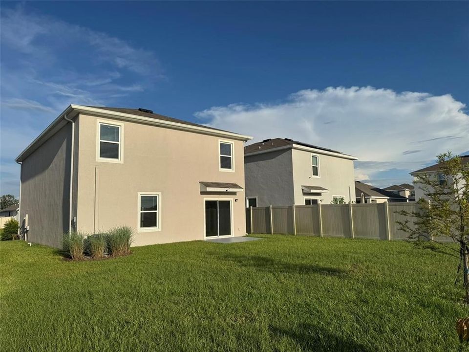 合同活跃: $2,850 (5 贝兹, 3 浴室, 2447 平方英尺)