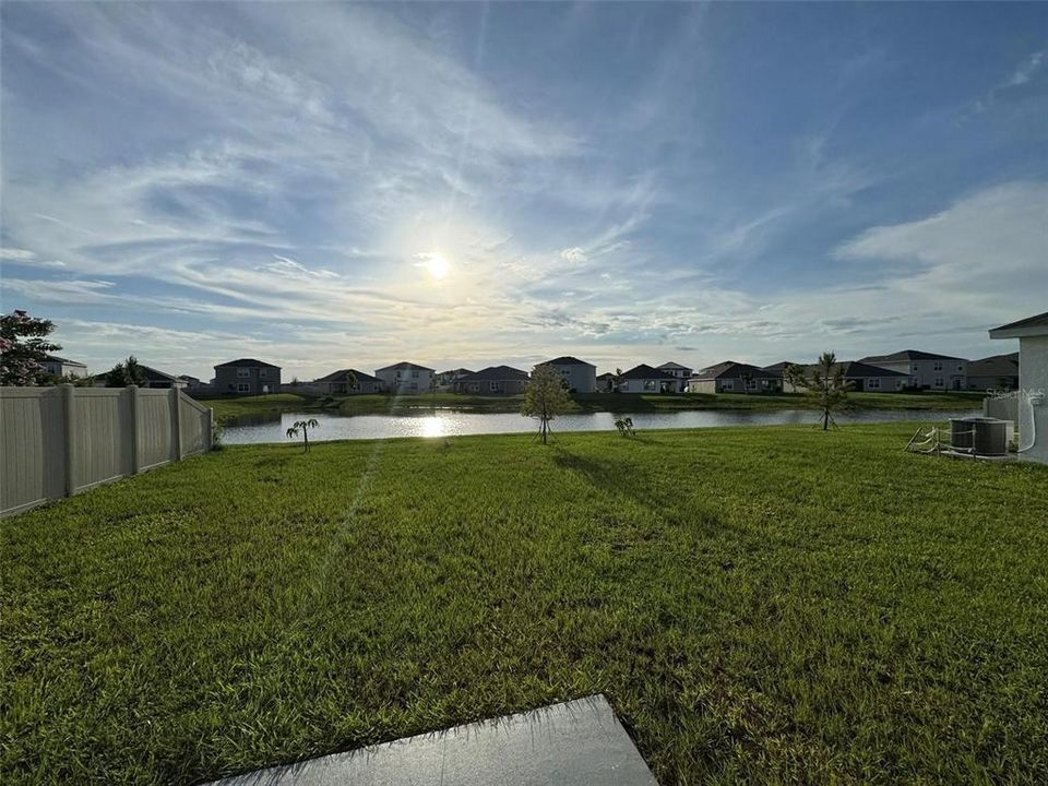 合同活跃: $2,850 (5 贝兹, 3 浴室, 2447 平方英尺)