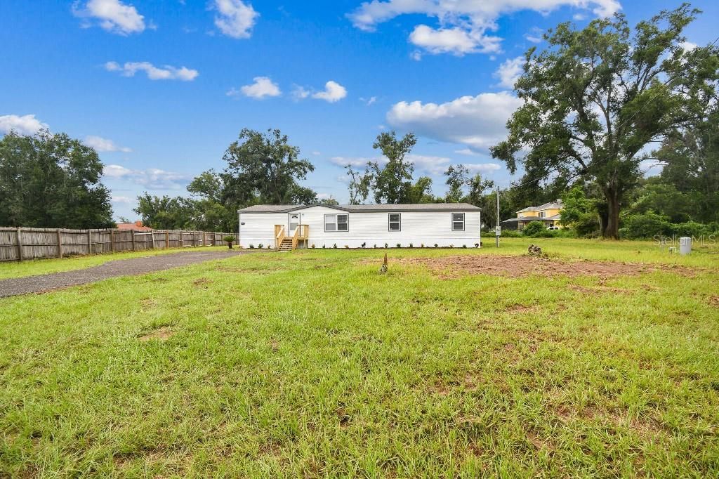 Под контрактом: $349,996 (5 спален, 2 ванн, 2094 Квадратных фут)