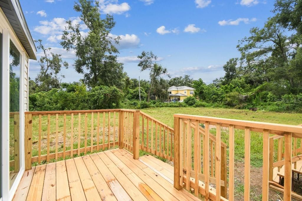 Под контрактом: $349,996 (5 спален, 2 ванн, 2094 Квадратных фут)