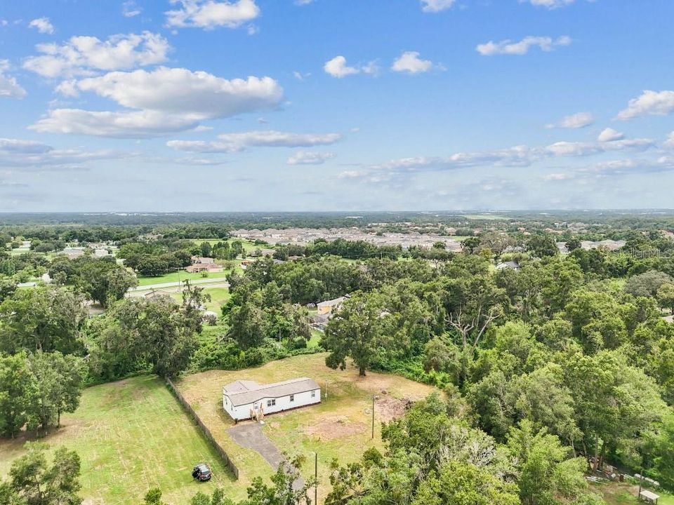 Под контрактом: $349,996 (5 спален, 2 ванн, 2094 Квадратных фут)