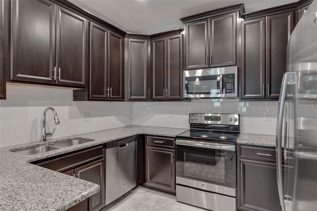 For Rent: $2,450 (2 beds, 2 baths, 1503 Square Feet)