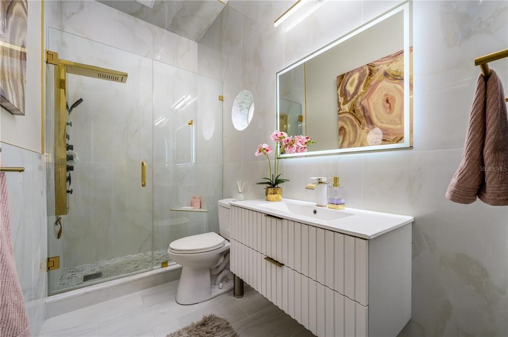 For Sale: $1,490,000 (5 beds, 4 baths, 4309 Square Feet)