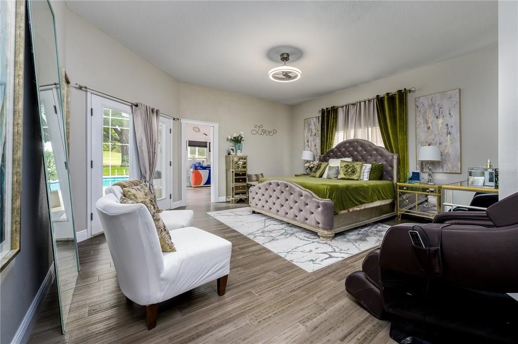 For Sale: $1,490,000 (5 beds, 4 baths, 4309 Square Feet)