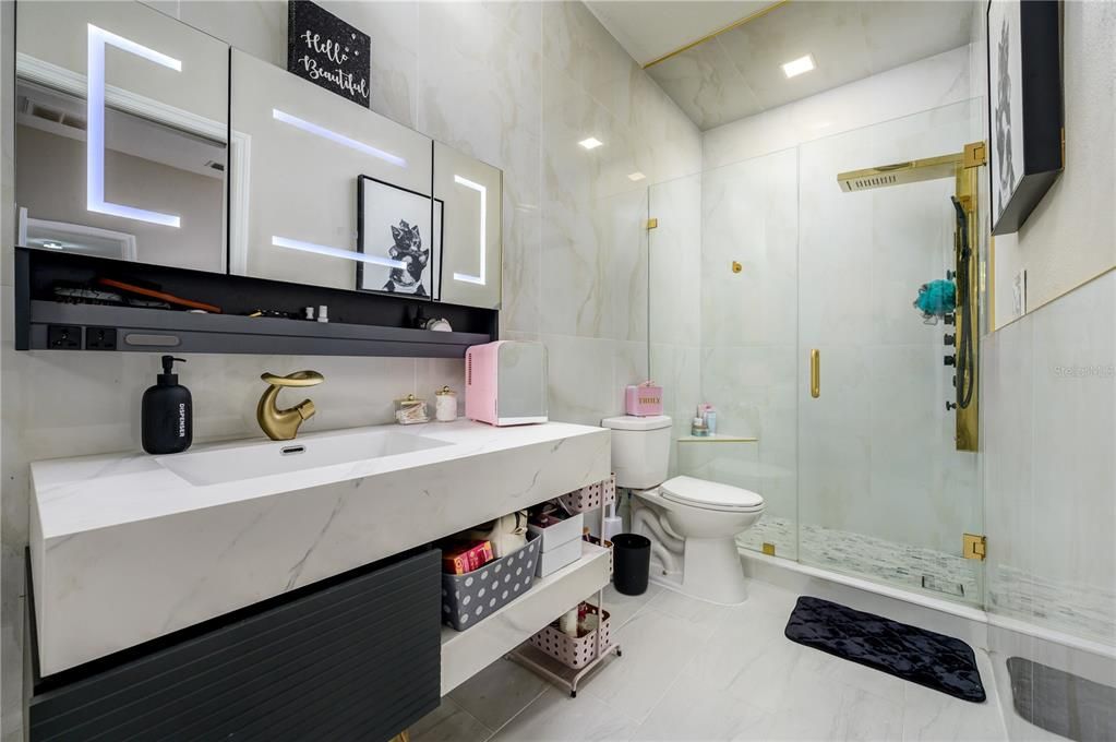 For Sale: $1,490,000 (5 beds, 4 baths, 4309 Square Feet)