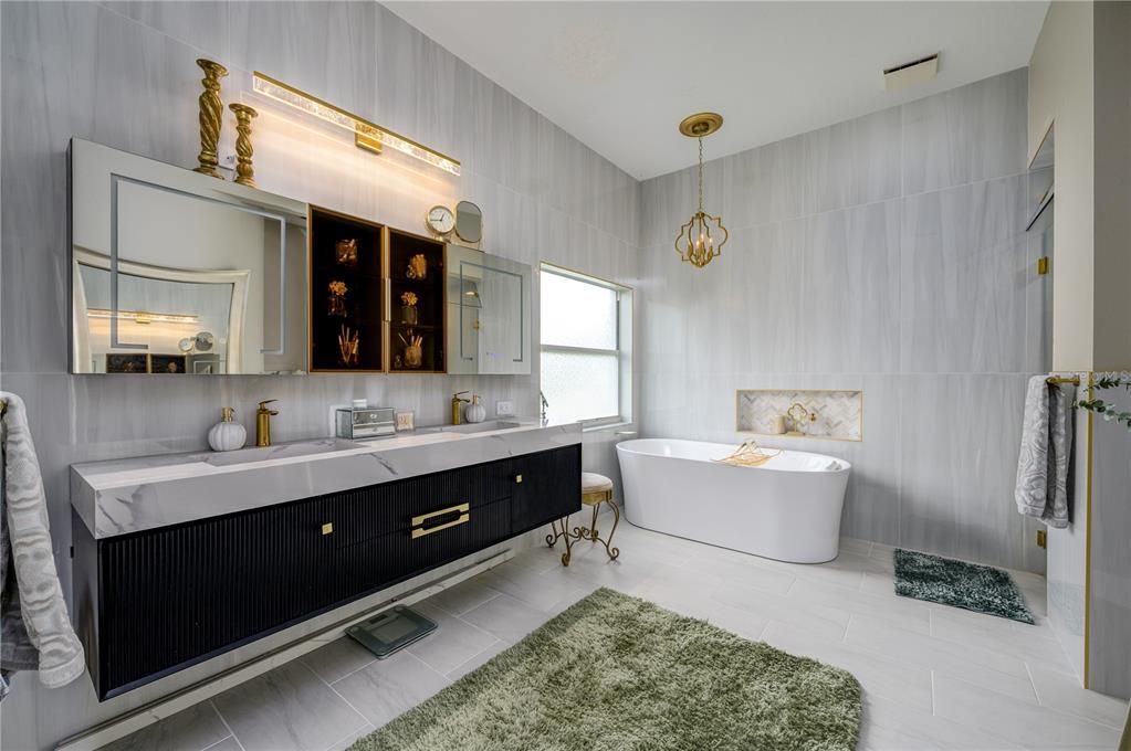 For Sale: $1,490,000 (5 beds, 4 baths, 4309 Square Feet)