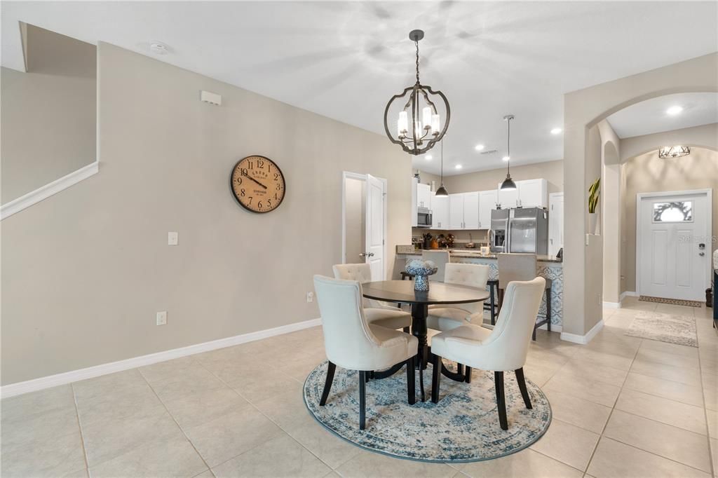 На продажу: $269,000 (3 спален, 2 ванн, 1796 Квадратных фут)