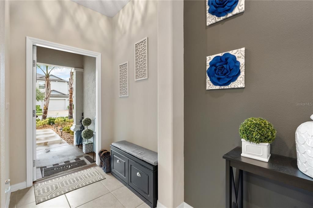 На продажу: $269,000 (3 спален, 2 ванн, 1796 Квадратных фут)