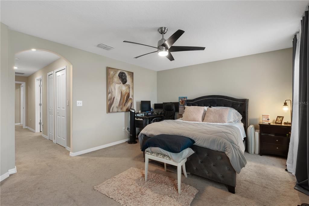 На продажу: $269,000 (3 спален, 2 ванн, 1796 Квадратных фут)