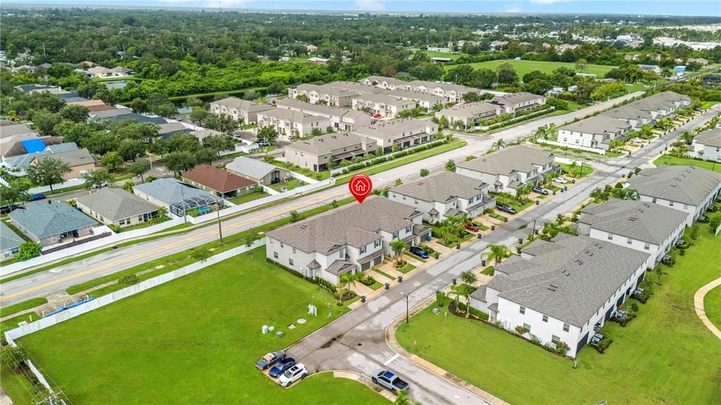 На продажу: $269,000 (3 спален, 2 ванн, 1796 Квадратных фут)