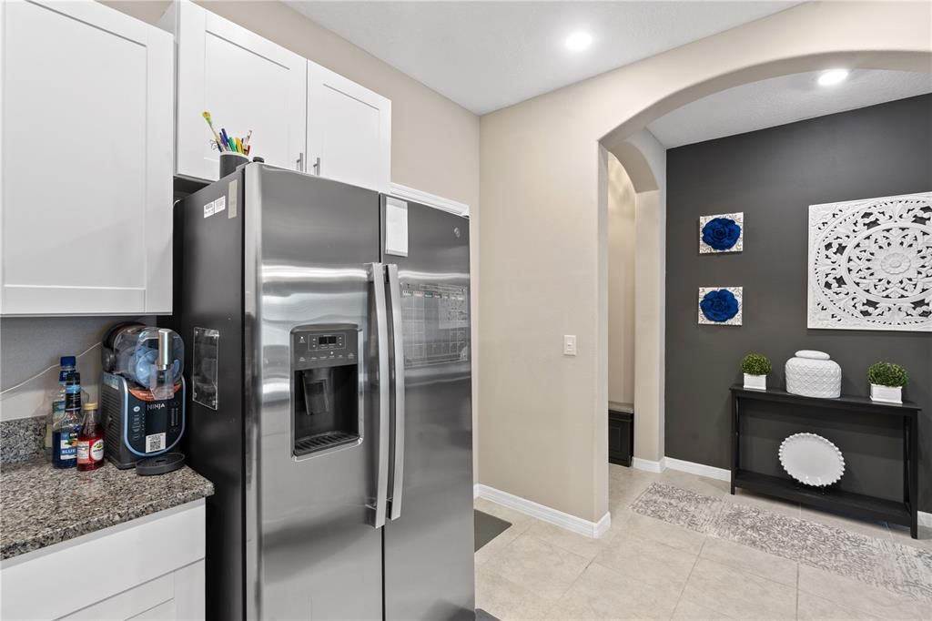 На продажу: $269,000 (3 спален, 2 ванн, 1796 Квадратных фут)