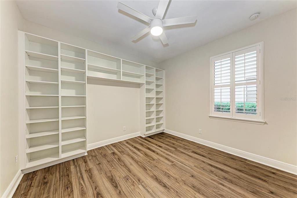 For Rent: $3,500 (3 beds, 2 baths, 2011 Square Feet)