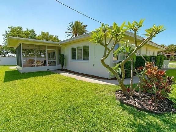 出租: $3,760 (3 贝兹, 2 浴室, 1371 平方英尺)