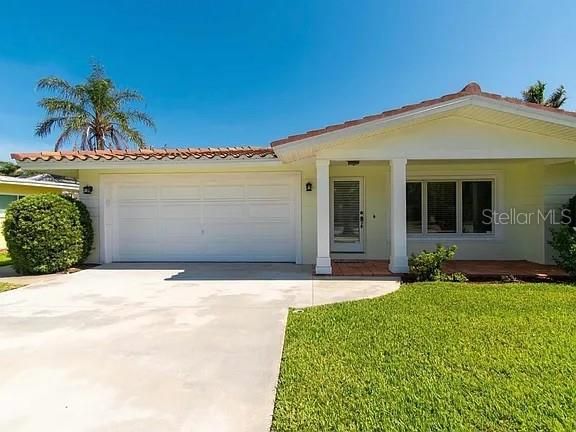 出租: $3,760 (3 贝兹, 2 浴室, 1371 平方英尺)