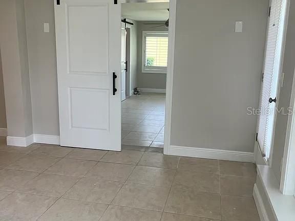 出租: $3,760 (3 贝兹, 2 浴室, 1371 平方英尺)