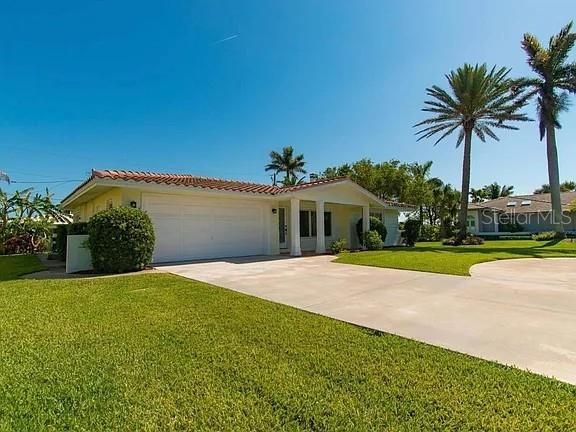 出租: $3,760 (3 贝兹, 2 浴室, 1371 平方英尺)