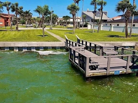 出租: $3,760 (3 贝兹, 2 浴室, 1371 平方英尺)