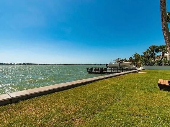 出租: $3,760 (3 贝兹, 2 浴室, 1371 平方英尺)