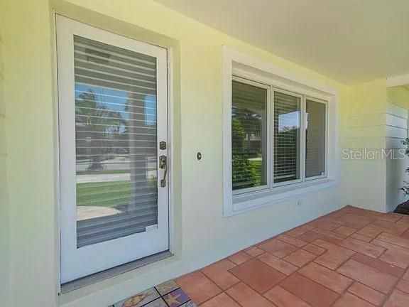 出租: $3,760 (3 贝兹, 2 浴室, 1371 平方英尺)