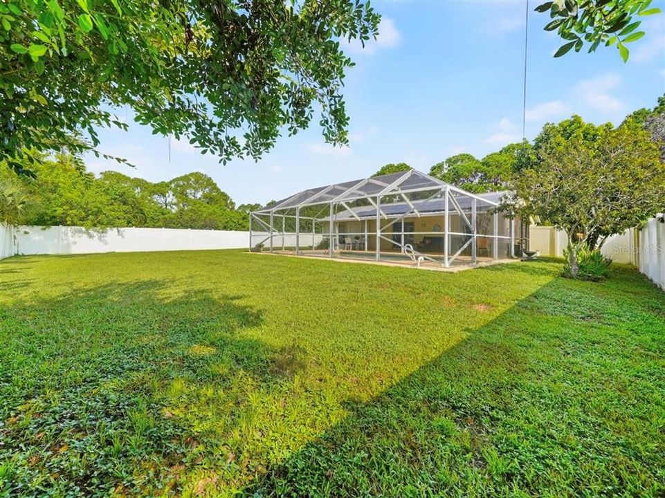 合同活跃: $310,000 (3 贝兹, 2 浴室, 1192 平方英尺)