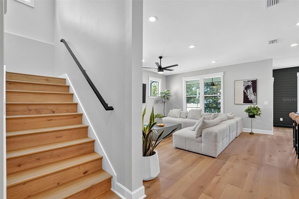 Active With Contract: $899,900 (5 beds, 3 baths, 3152 Square Feet)