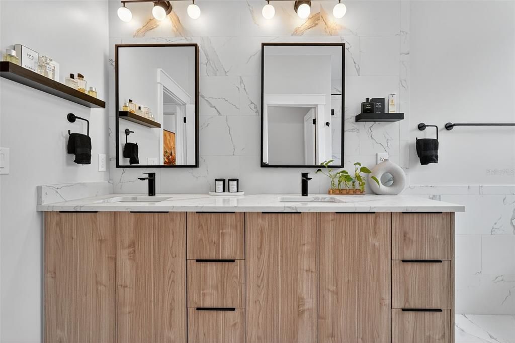 Active With Contract: $899,900 (5 beds, 3 baths, 3152 Square Feet)