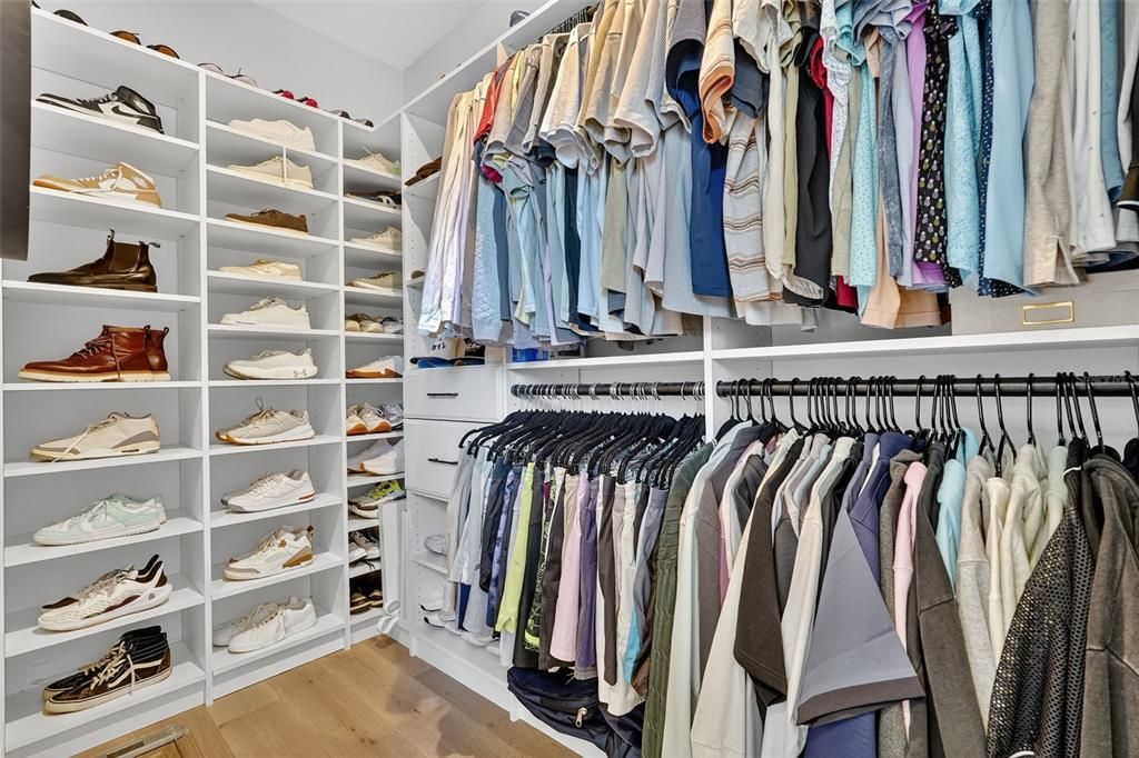 Active With Contract: $899,900 (5 beds, 3 baths, 3152 Square Feet)