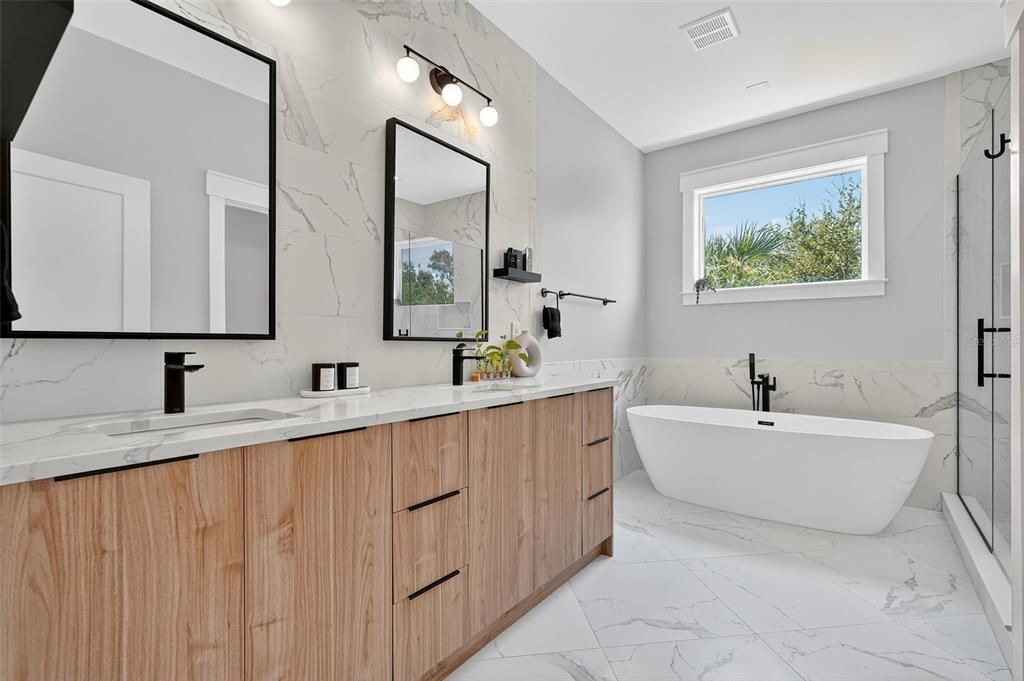 Active With Contract: $899,900 (5 beds, 3 baths, 3152 Square Feet)