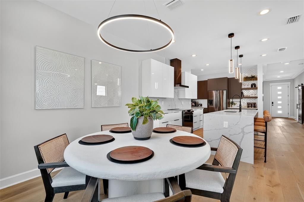 Active With Contract: $899,900 (5 beds, 3 baths, 3152 Square Feet)