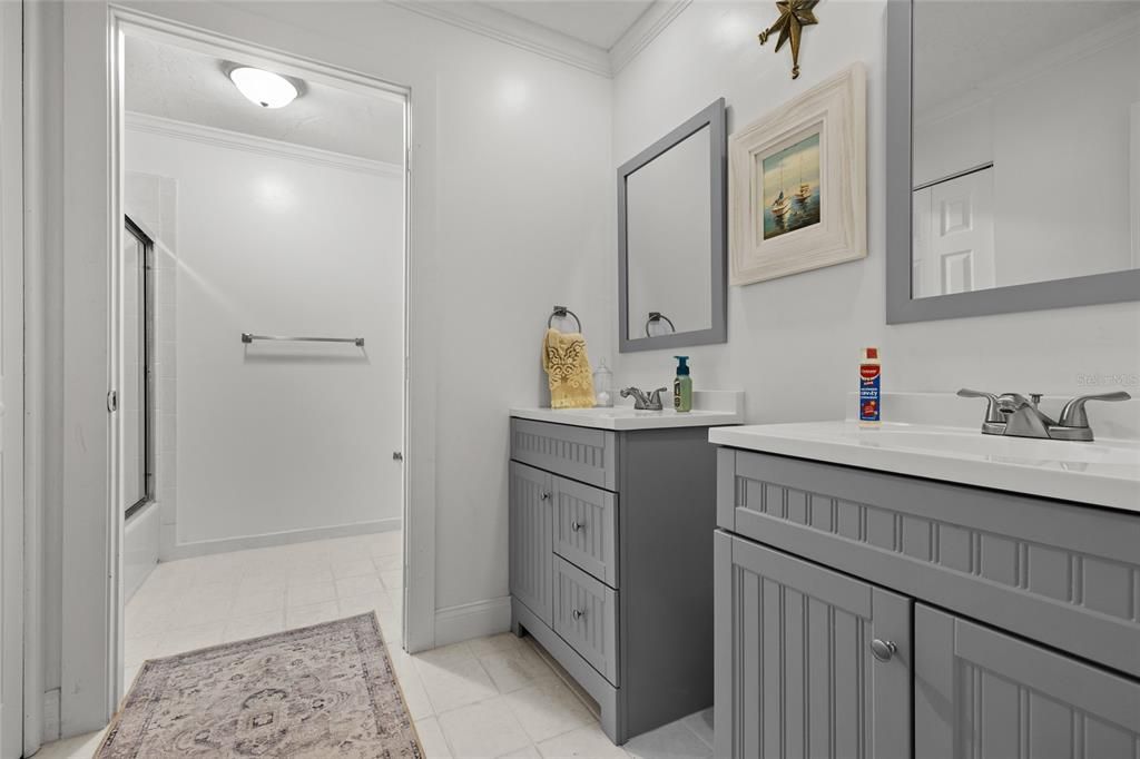 For Sale: $849,900 (5 beds, 4 baths, 4608 Square Feet)